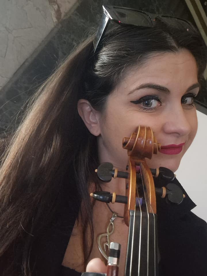 Marta Pignataro, docente di musica, violinista e cantante: “Con Tota Pulchra, creare in Italia una cultura musicale diffusa”