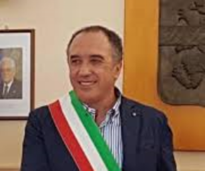 Sindaco Giuseppe pendolino