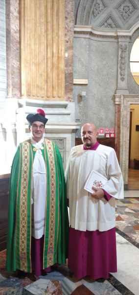 Monsignor Jean Marie Gervais e il Maestro Giuseppe Tedeschi.
